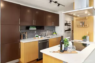 500 5th Ave W, Seattle, WA 98119 - Photo 25