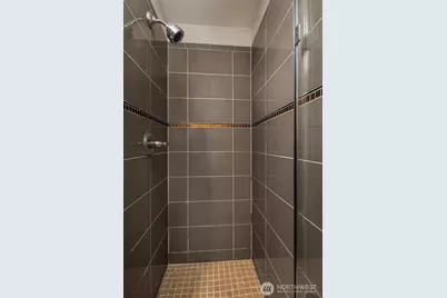 500 5th Avenue W #705, Seattle, WA 98119 - Photo 33