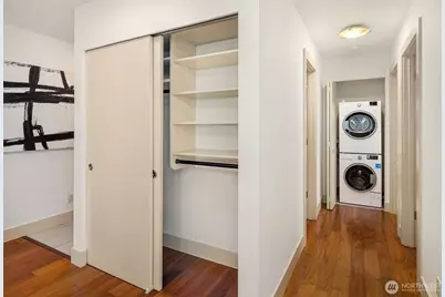 500 5th Avenue W #705, Seattle, WA 98119 - Photo 35