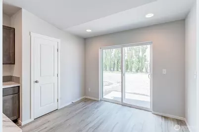 609 N Oak Street, Tieton, WA 98947 - Photo 13