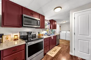 1004 NW 405th St, Woodland, WA 98674 - Photo 13