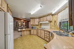 3611 I St NE, Auburn, WA 98002 - Photo 7