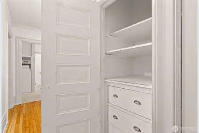 615 Boren Avenue #6, Seattle, WA 98104 - Photo 19