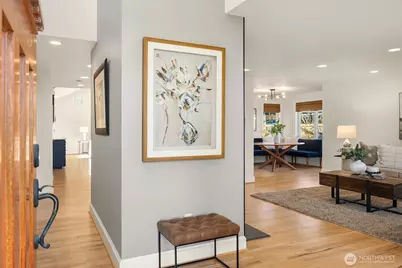 6531 57th Avenue NE, Seattle, WA 98115 - Photo 3