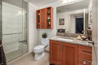 10650 NE 9th Place #821, Bellevue, WA 98004 - Photo 17