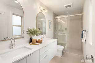 639 18th Ave W, Kirkland, WA 98033 - Photo 17