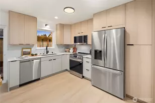 815 26th Ave, Seattle, WA 98122 - Photo 7