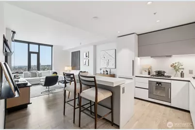 889 Avenue Square NE #703, Bellevue, WA 98004 - Photo 1