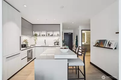 889 Avenue Square NE #703, Bellevue, WA 98004 - Photo 5