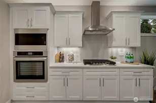 713 N 188th St, Shoreline, WA 98133 - Photo 9