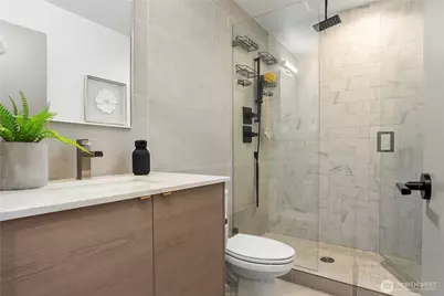 4758 Greenlake Way N, Seattle, WA 98103 - Photo 15