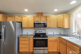 12049 32nd Ave NE, Seattle, WA 98125 - Photo 15