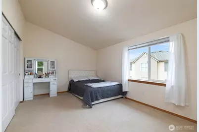 12049 32nd Avenue NE #C, Seattle, WA 98125 - Photo 17