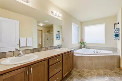 3251 S 375th Place, Auburn, WA 98001 - Photo 17