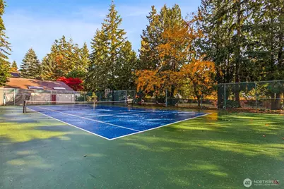 13730 15th Avenue NE #E102, Seattle, WA 98125 - Photo 25