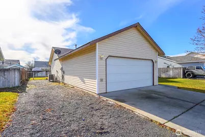 1351 E Yost Circle, Moses Lake, WA 98837 - Photo 3