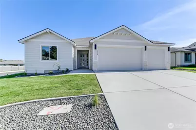 523 N Lessor Loop, Moses Lake, WA 98837 - Photo 1