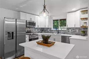 18727 Woodburn Ct SE, Yelm, WA 98597 - Photo 7