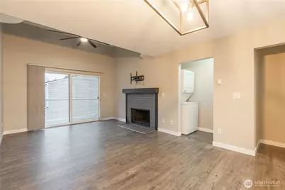 810 Pike Street NE #E11, Auburn, WA 98002 - Photo 7