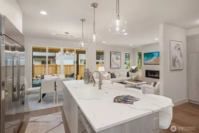 815 18th Avenue W, Kirkland, WA 98033 - Photo 5