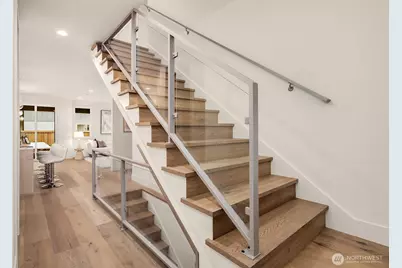 815 18th Avenue W, Kirkland, WA 98033 - Photo 17