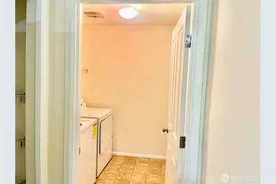 4244 E Roosevelt Avenue, Tacoma, WA 98404 - Photo 13