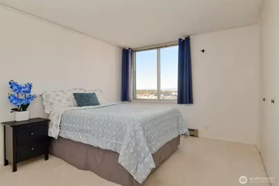 4540 8th Avenue NE #1605, Seattle, WA 98105 - Photo 9