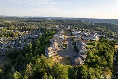 10602 177th Avenue Ct E, Bonney Lake, WA 98391 - Photo 17