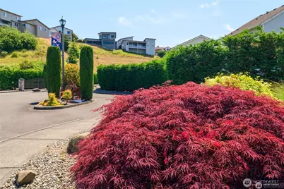 10602 177th Avenue Ct E, Bonney Lake, WA 98391 - Photo 15