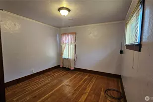 423 S 34th St, Tacoma, WA 98418 - Photo 19