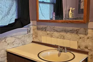 423 S 34th St, Tacoma, WA 98418 - Photo 15