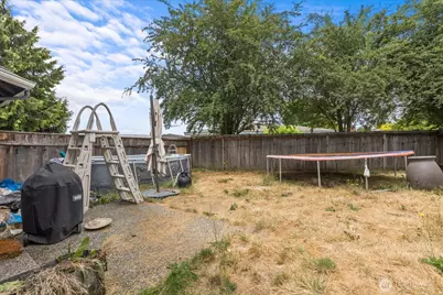 2826 NE 8th Street, Renton, WA 98056 - Photo 15