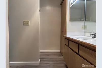 2826 NE 8th Street, Renton, WA 98056 - Photo 19