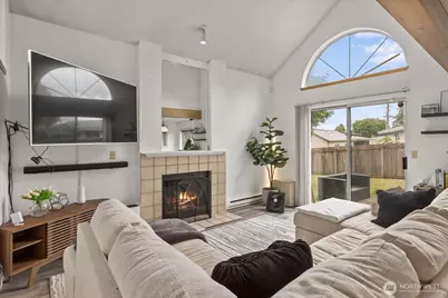 2826 NE 8th Street, Renton, WA 98056 - Photo 5