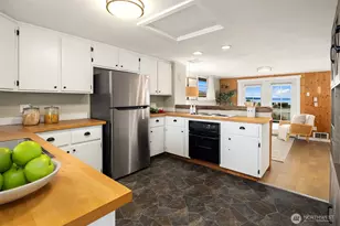 289 Driftwood Shores Rd, Camano Island, WA 98282 - Photo 9