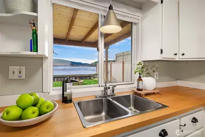 289 Driftwood Shores Road, Camano Island, WA 98282 - Photo 11
