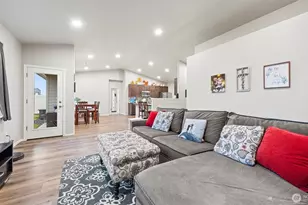 1074 Ava St, Walla Walla, WA 99362 - Photo 5