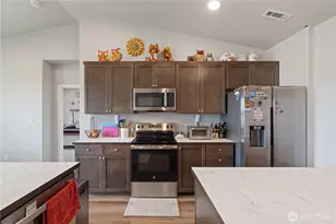 1074 Ava St, Walla Walla, WA 99362 - Photo 9