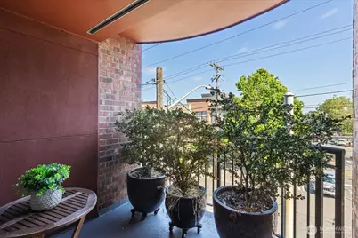 1417 Queen Anne Avenue N #313, Seattle, WA 98109 - Photo 25