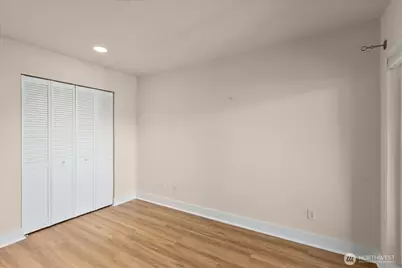 1417 Queen Anne Avenue N #313, Seattle, WA 98109 - Photo 15