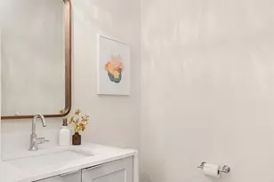 639 18th Ave W, Kirkland, WA 98033 - Photo 13