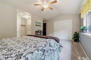 1083 5th St, Steilacoom, WA 98388 - Photo 9