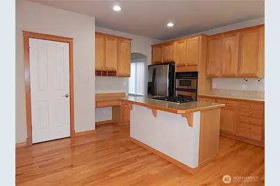 1016 Lawton Road, Lynnwood, WA 98036 - Photo 17