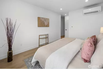 6012 A 35th Avenue NE, Seattle, WA 98115 - Photo 17