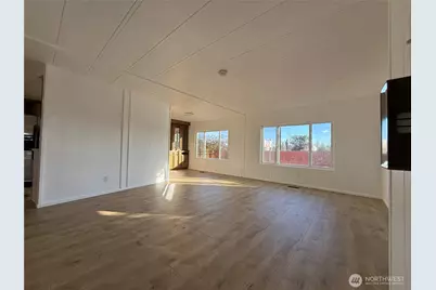 10404 South Tacoma Way #19, Lakewood, WA 98499 - Photo 5