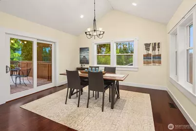 814 NW 75th Street, Seattle, WA 98117 - Photo 9