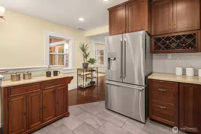 814 NW 75th Street, Seattle, WA 98117 - Photo 17