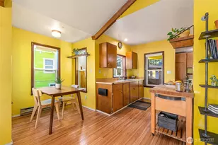 12051 Hiram Pl NE, Seattle, WA 98125 - Photo 11