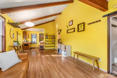 12051 Hiram Place NE, Seattle, WA 98125 - Photo 5