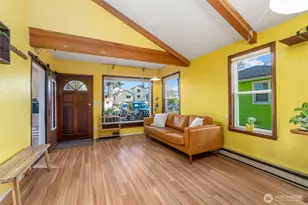 12051 Hiram Pl NE, Seattle, WA 98125 - Photo 7